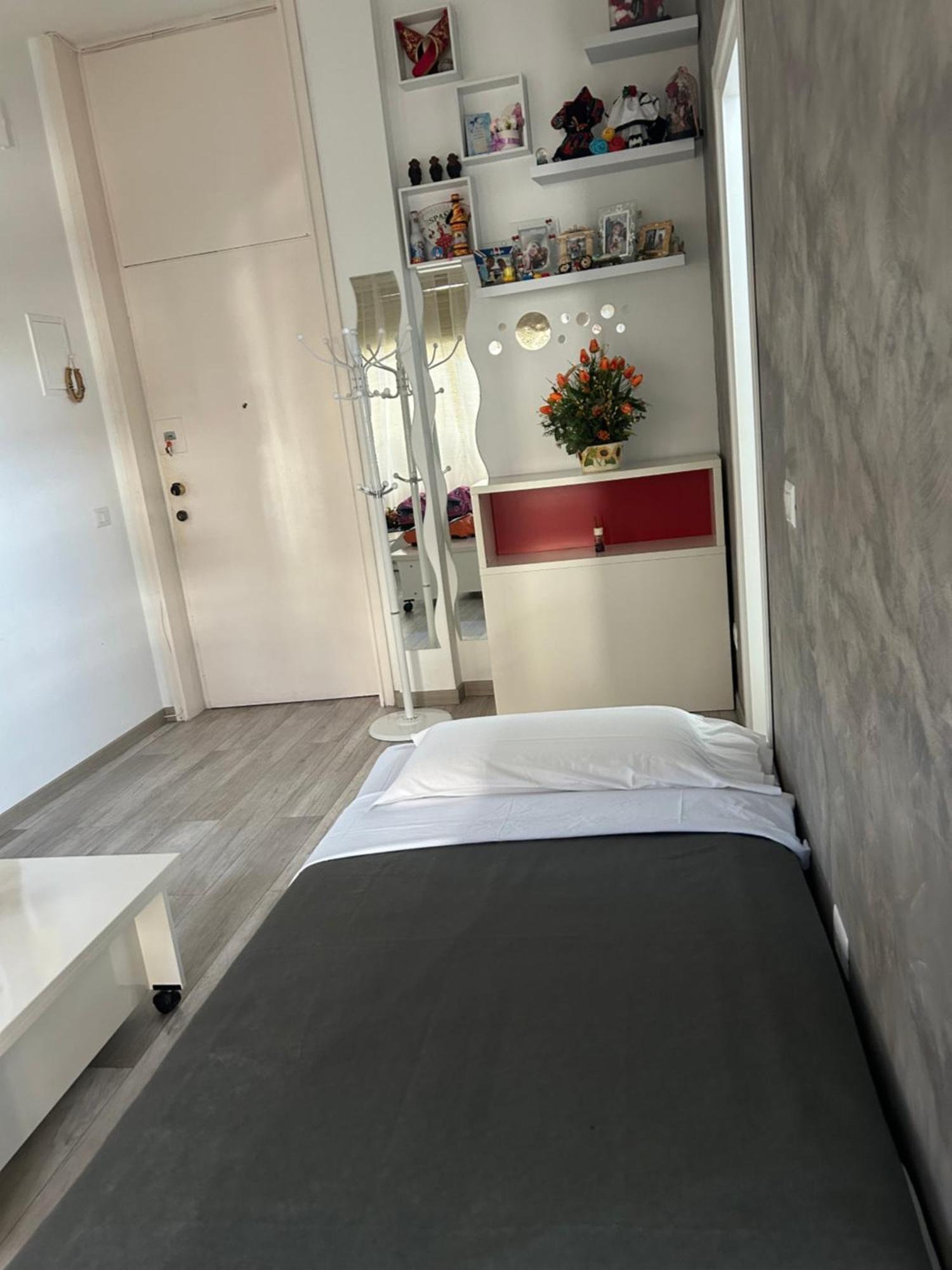 Mirahouse Apartment ลิโด ดิ ออสเตีย ภายนอก รูปภาพ